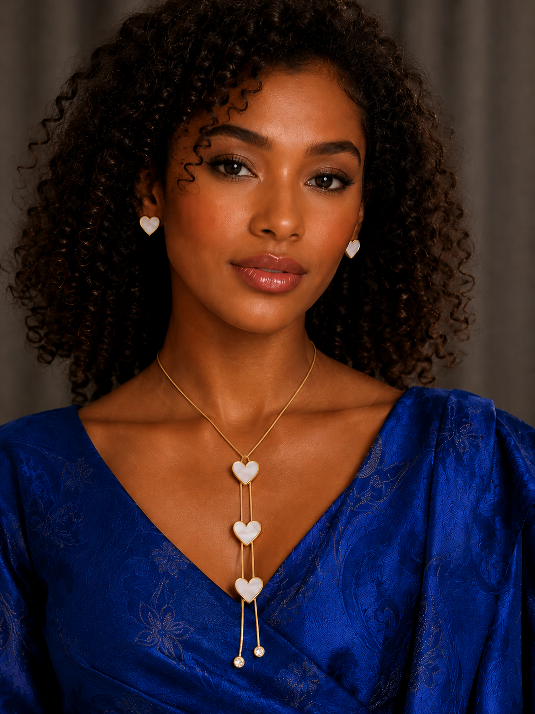 Ensemble Cœur Élégance – Collier & Boucles d’oreilles